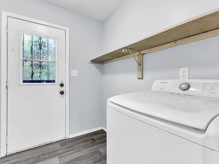 701 Southlawn Dr — Photo 4