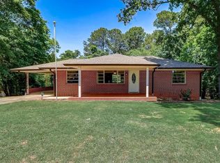 19 Cooper Lake Rd SW, Mableton, GA 30126