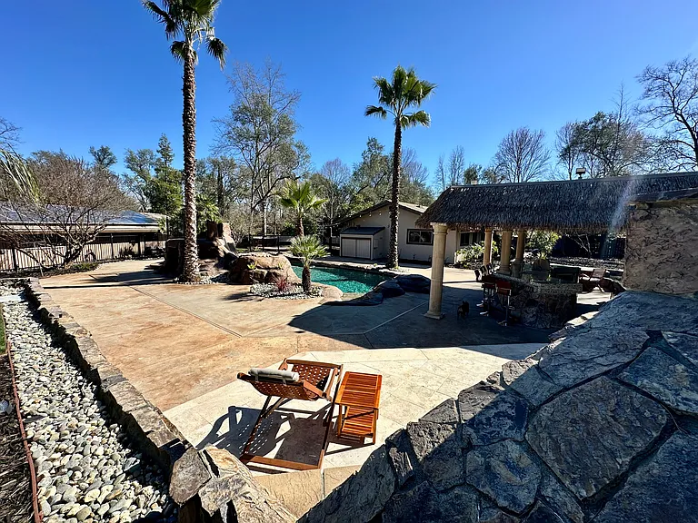7027 Pine Gate Way #B — Photo 51