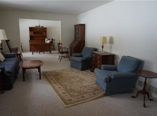 23 Bernard Dr, Ewing, NJ 08628