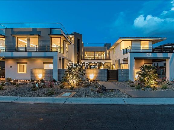 2nd image of 586 Lairmont Pl