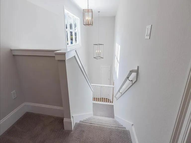 141 Benoit Cir — Photo 20