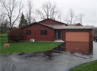 16 Sibley Rd, Honeoye Falls, NY 14472