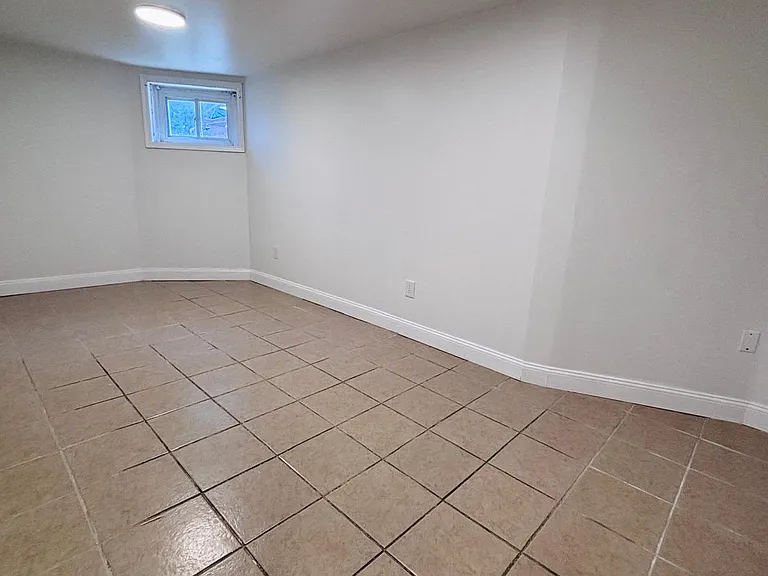 449 Buffalo Ave #1 — Photo 8