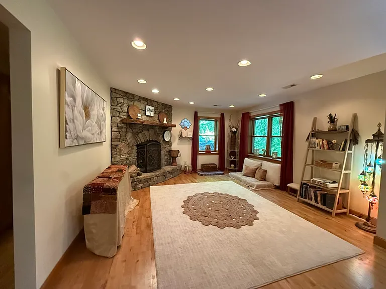 309 Old Farm School Rd — Photo 6