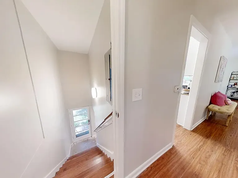 560 Sherwood Dr — Photo 21