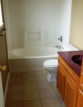 4th image of 3804 Hitchrock Dr #B