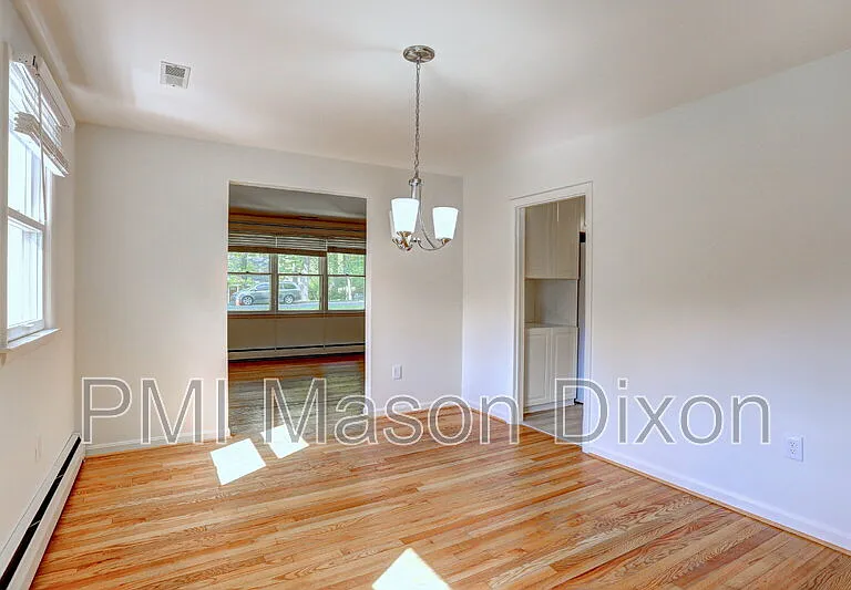 9710 Gwynn Park Dr — Photo 8
