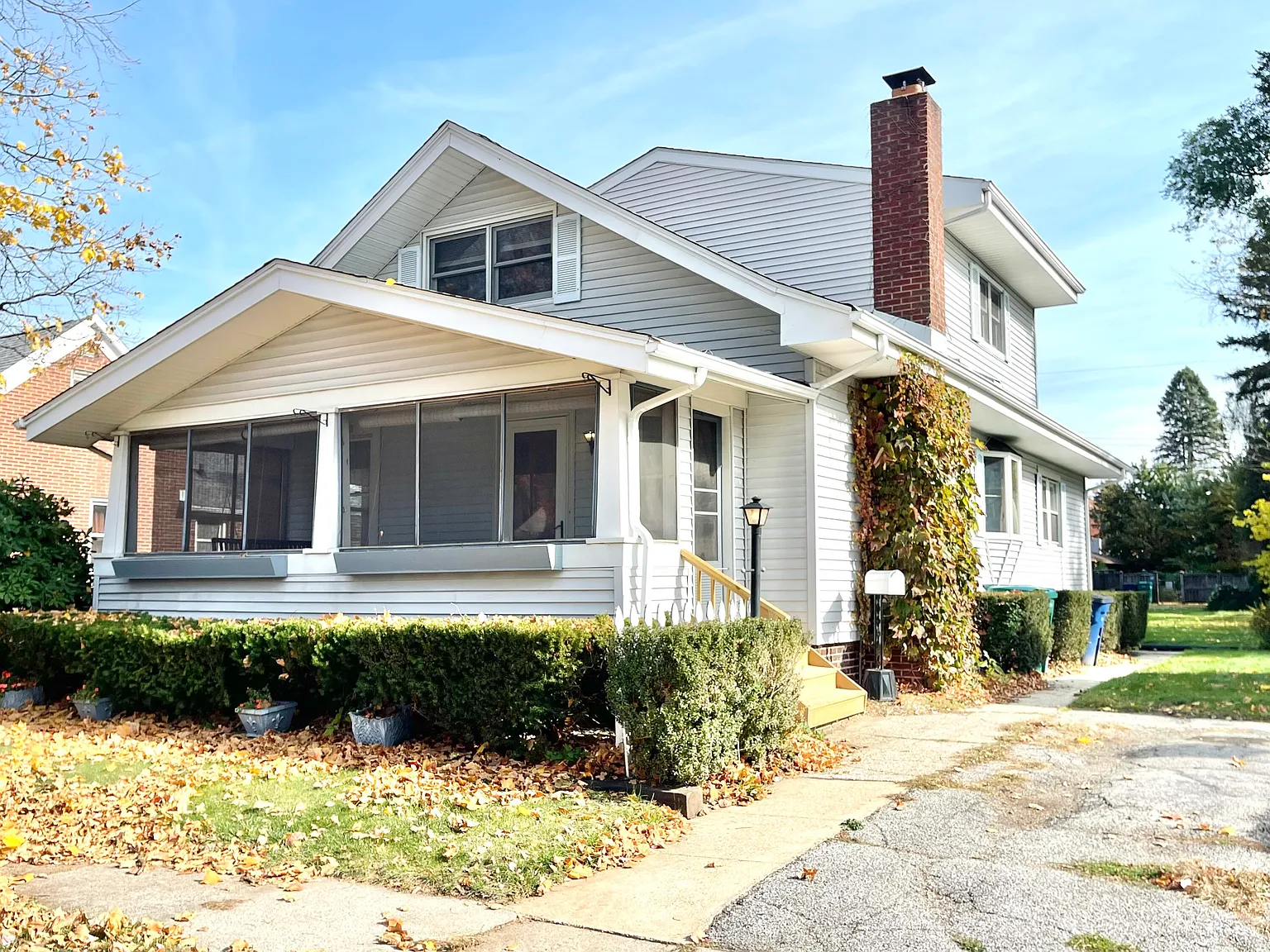 703 Lawrence St photo 1