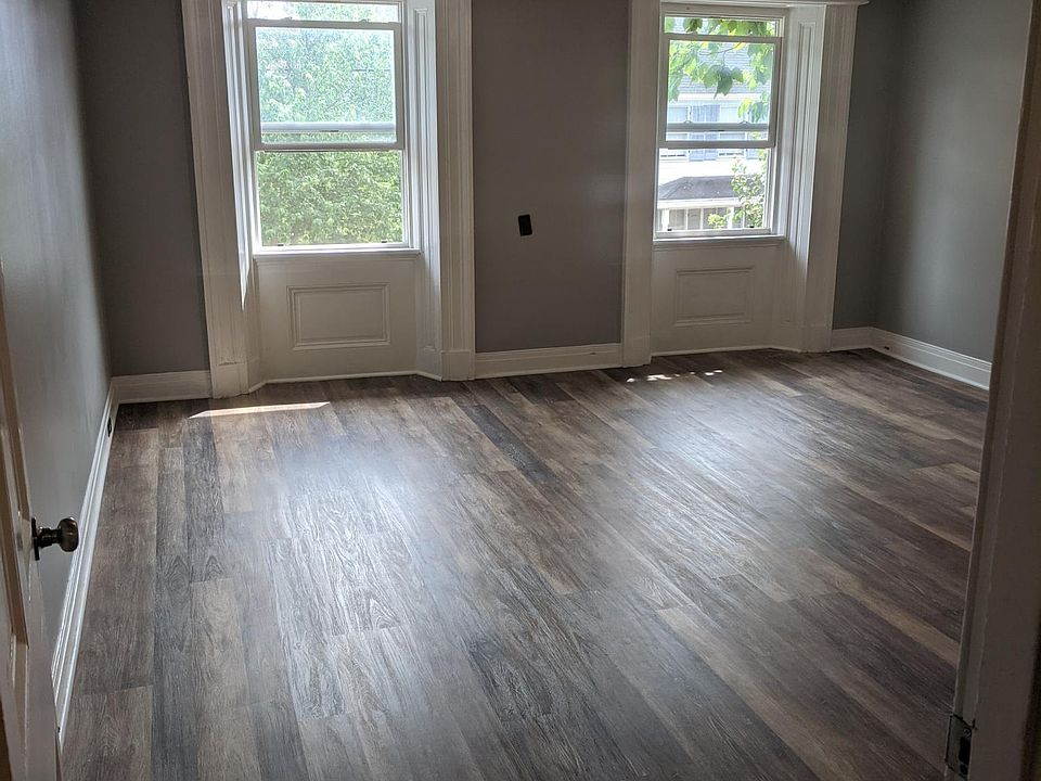 Living room facing south