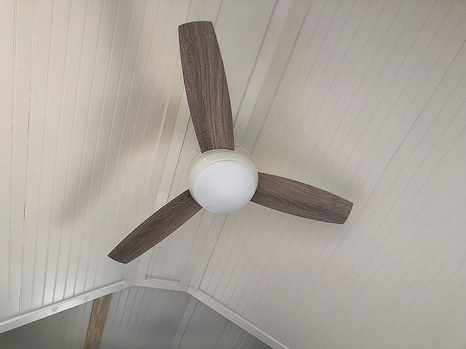 Detached office/studio