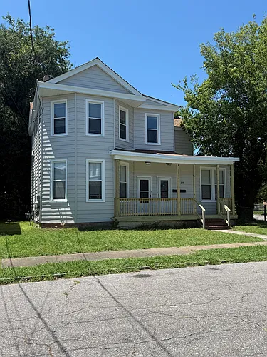 200 Armstrong St #A Photo 1