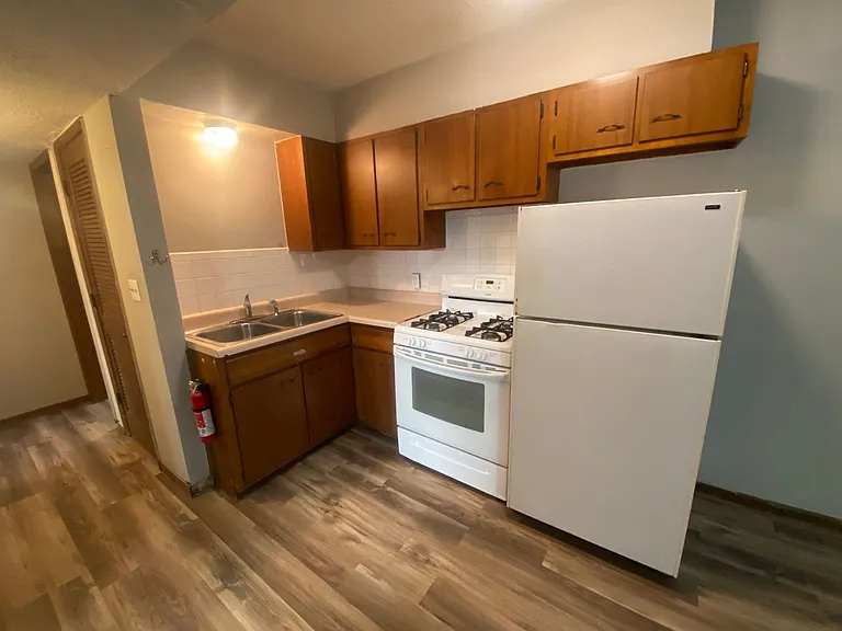 1618 Anthony St #10 — Photo 10