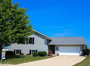 1924 Saltonstall Dr, Normal, IL 61761