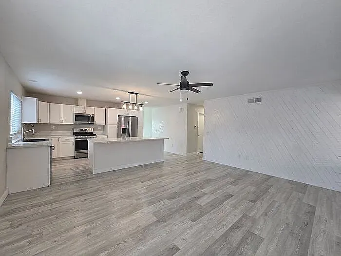 11377 Volans St — Photo 17