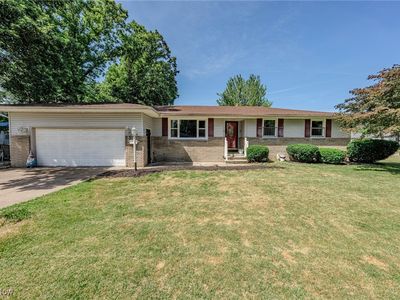 2735 Larkmoor St, Lorain, OH, 44052