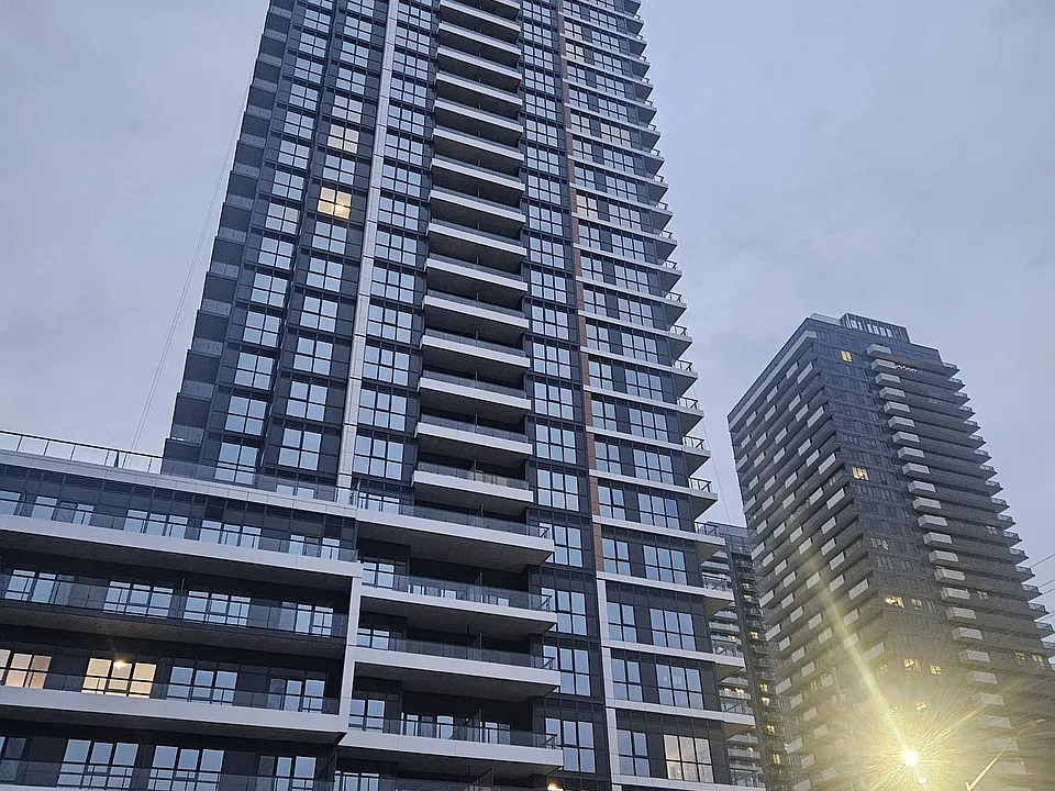 15 Watergarden Dr #515