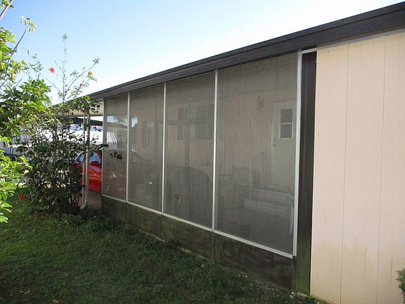 4th image of 6700 150th Ave N #820
