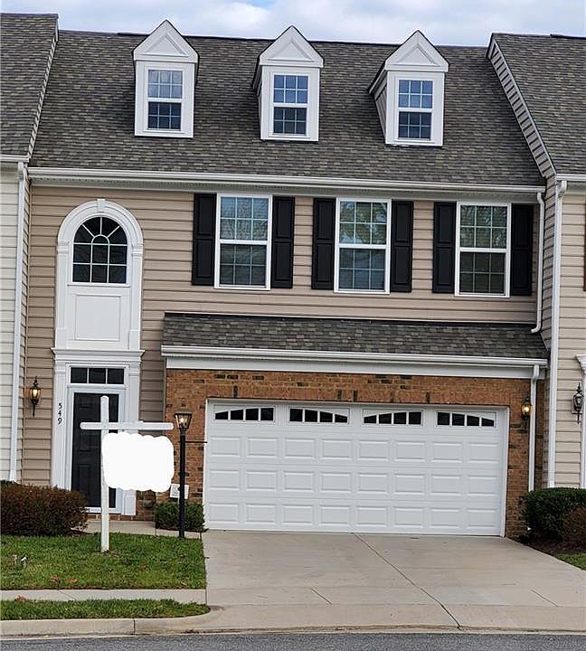 1st image of 549 Creekwillow Dr
