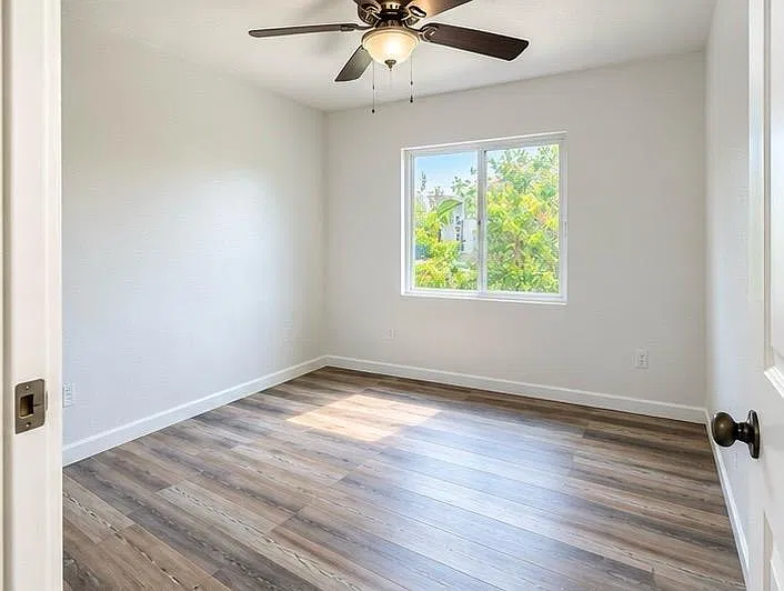 8 bed, 8.0 bath, 3746 sqft, $1,300 — Photo 2