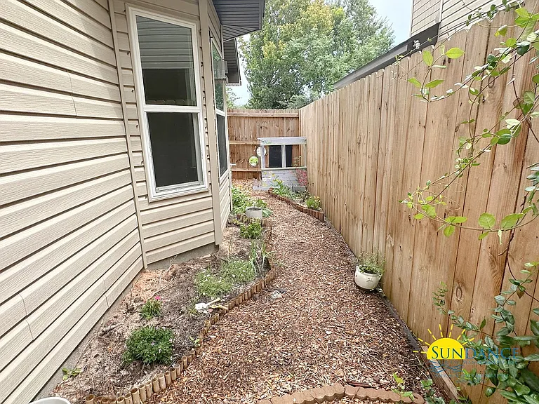2299 Hadleigh Hills Ct — Photo 24