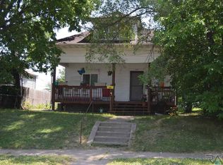 1318 N Dakota Ave, Sioux Falls, SD 57104