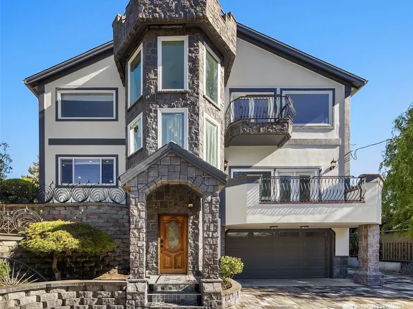 11906 23rd Avenue SW, Burien, WA 98146