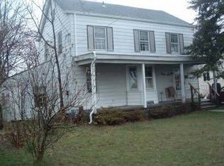 46 Rollstone Ave, West Sayville, NY 11796