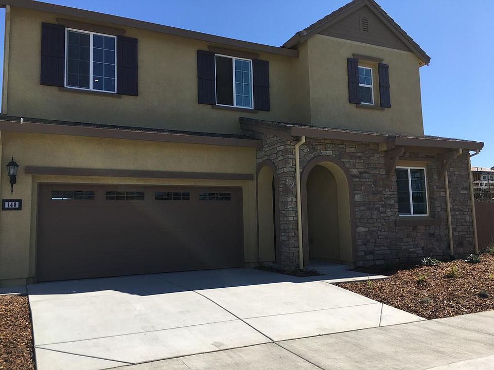 1st image of 140 Julia Island Cir