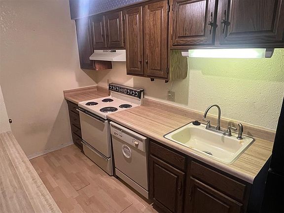 4th image of 14407 N Pennsylvania Ave #12D