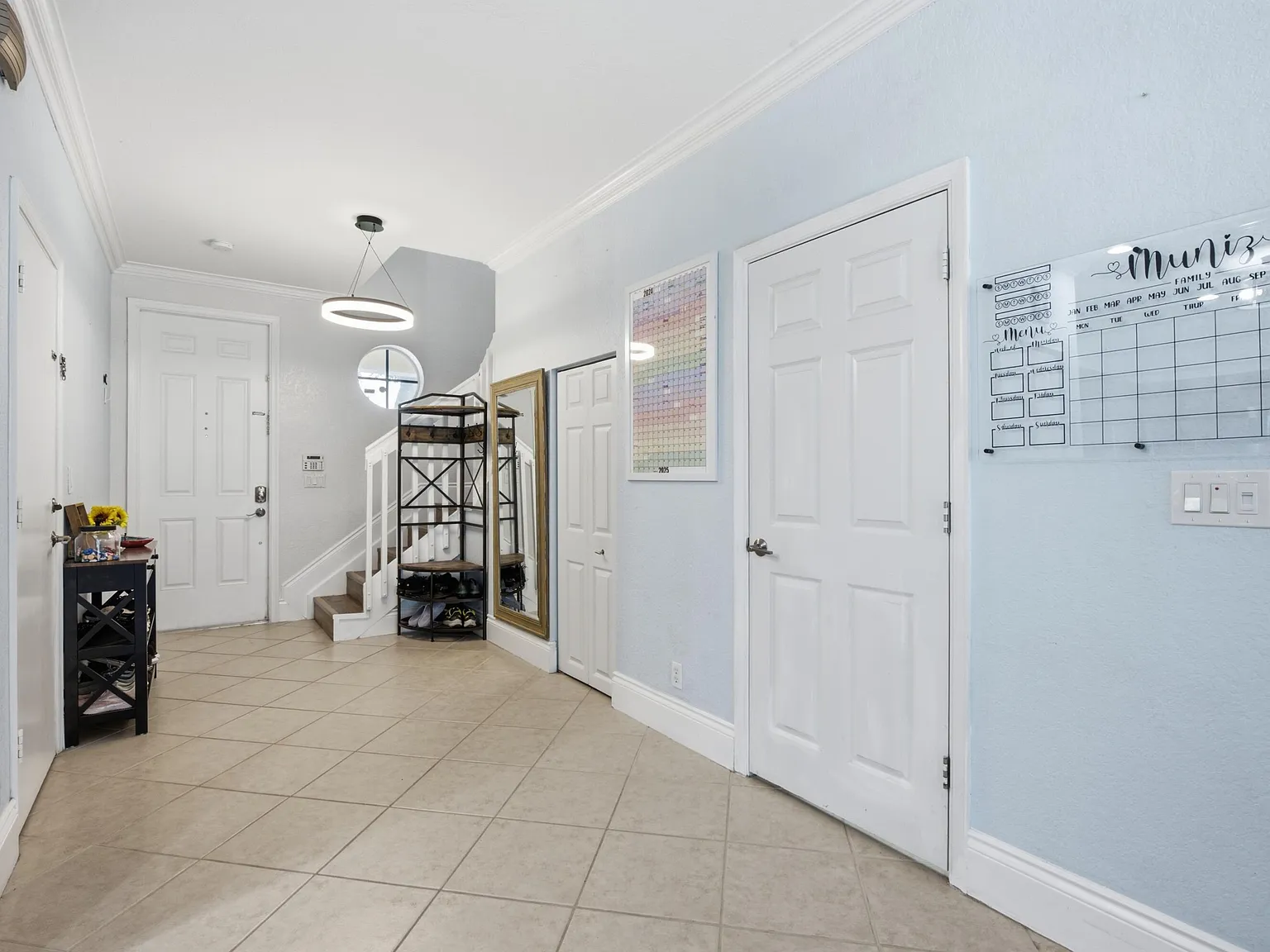 3 bed, 2.5 bath, 1622 sqft, $3,250 — Photo 2