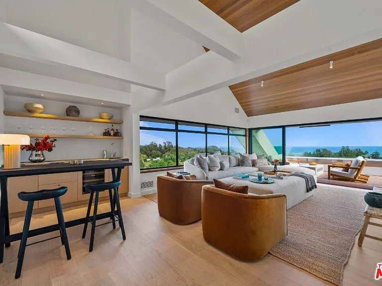 27553 Pacific Coast Hwy — Photo 8