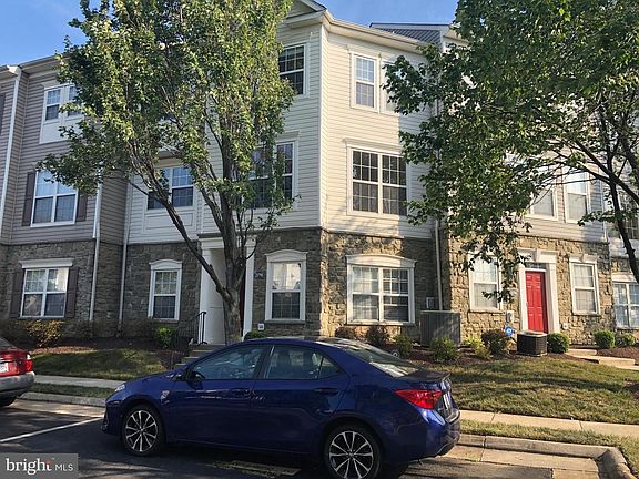 4th image of 21798 Jarvis Sq