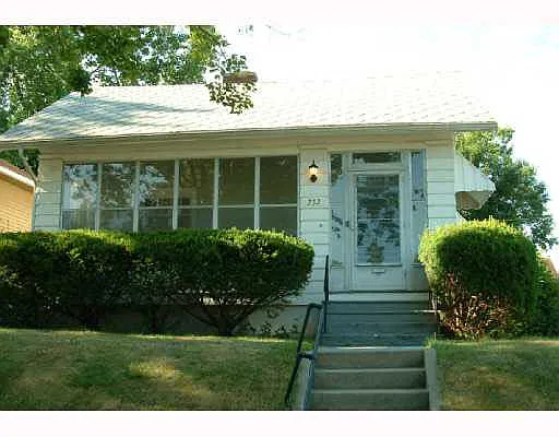 232 E Irvington Dr photo 1