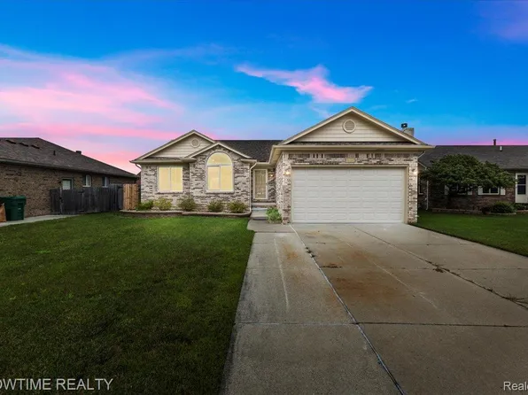 46132 Royal Dr, Chesterfield, MI 48051