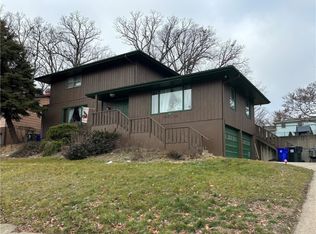 445 Shoreline Dr, Decatur, IL 62521