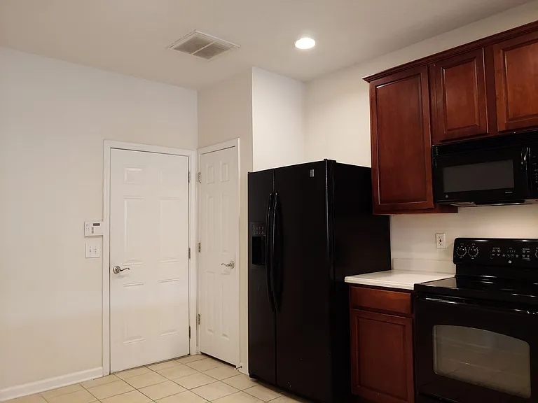13366 Stone Pond Dr — Photo 11