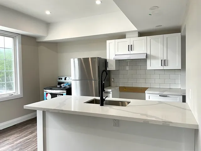 370 Edgehill Dr #2 — Photo 12
