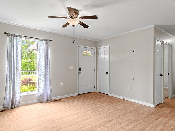 2nd image of 326 Orchard Wood Dr