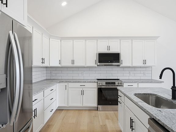 5th image of 333 Ty's Place