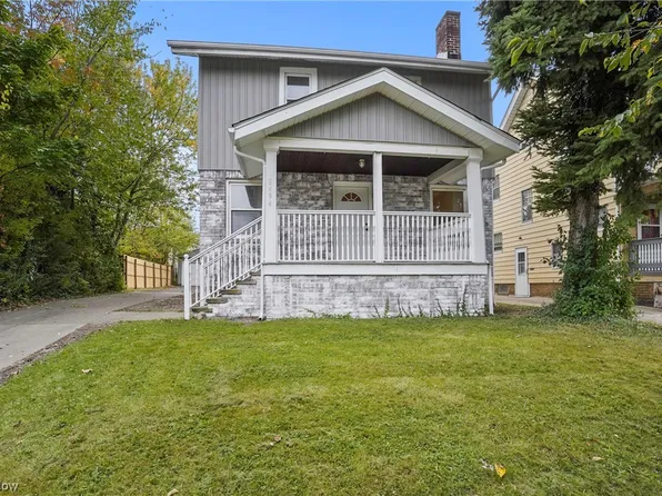 3494 Cedarbrook Rd, University Heights, OH 44118