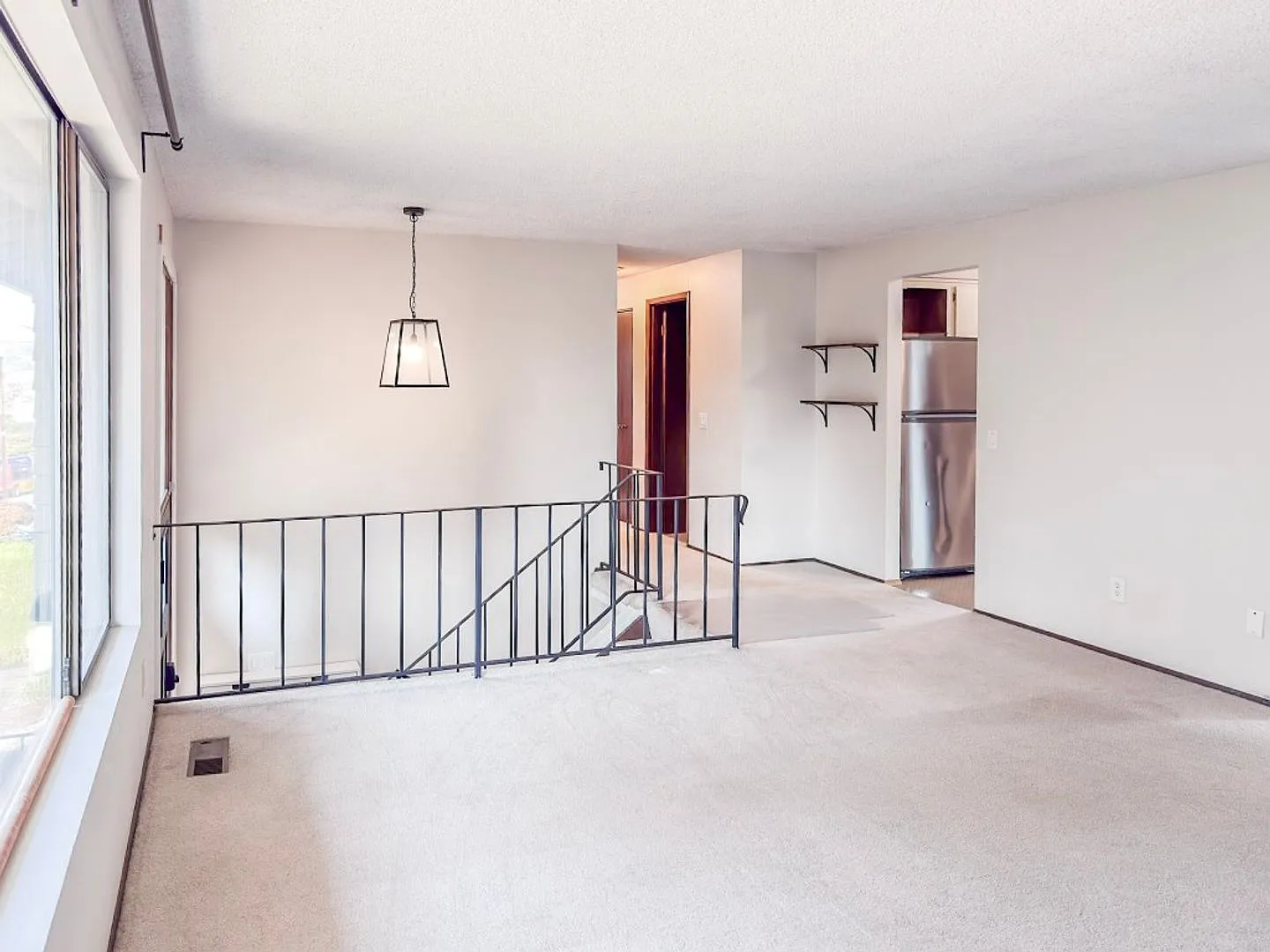 3Bd/2.5Ba Seattle Home — Photo 2