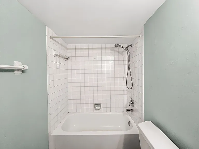 3041 Sandpiper Bay Cir #H201 — Photo 32