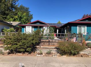 8122 Hansen Ln, Sebastopol, CA 95472