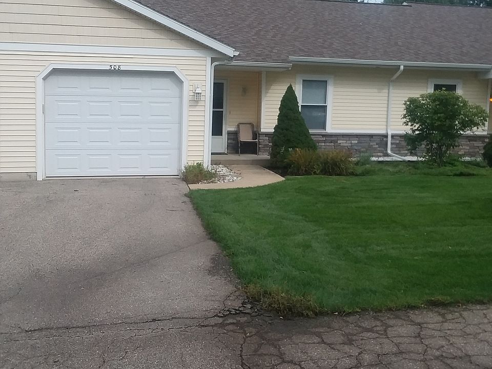 1st image of 508 Laurie Dr #8