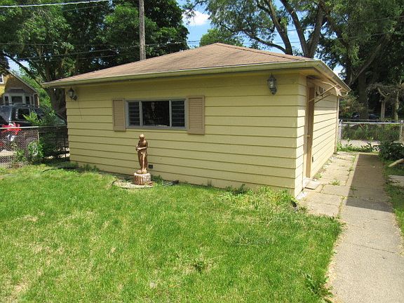 5th image of 8247 W Forest Preserve Ave