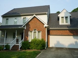 102 Palmer Meadow Ct, Cary, NC 27513
