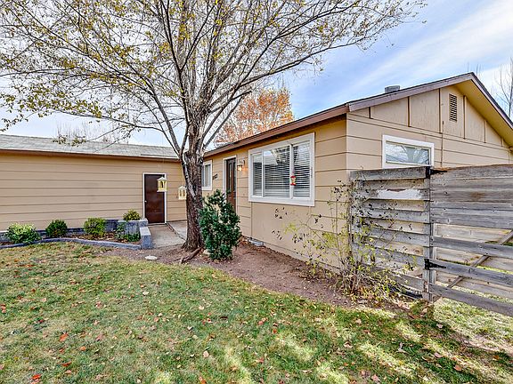 4th image of 10583 W Bramblewood St