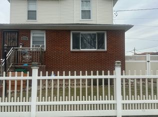 1817 149th St #2, Whitestone, NY 11357