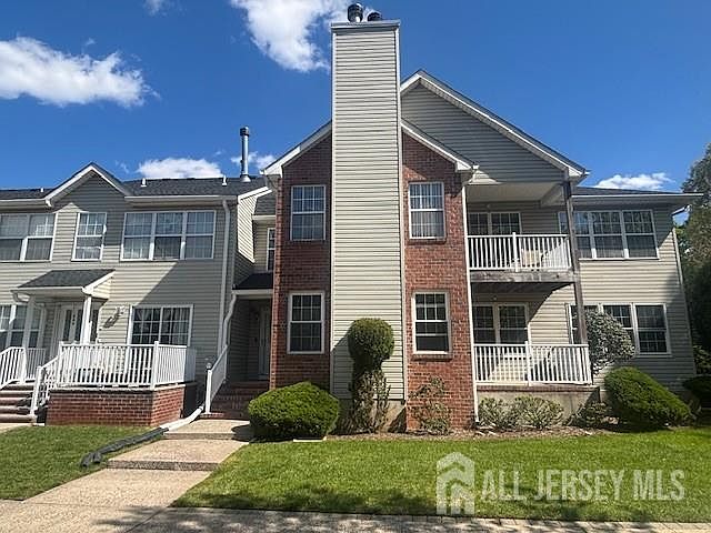 1st image of 289 Vasser Dr